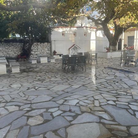Sariza Spring Hotel Apikia  外观 照片