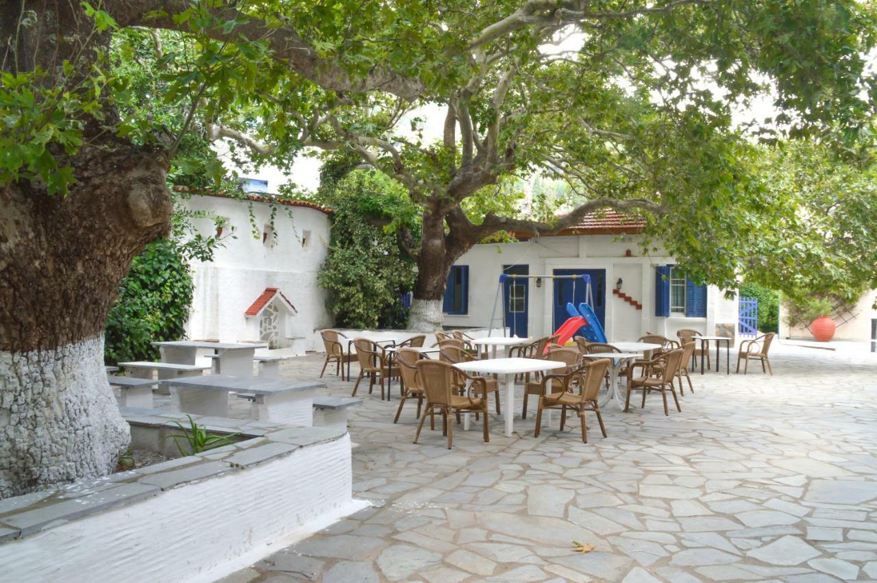 Sariza Spring Hotel Apikia  外观 照片