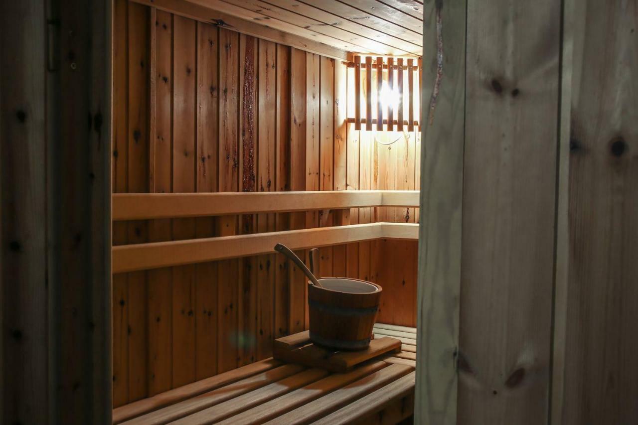 Sariza Spring Hotel Apikia  外观 照片