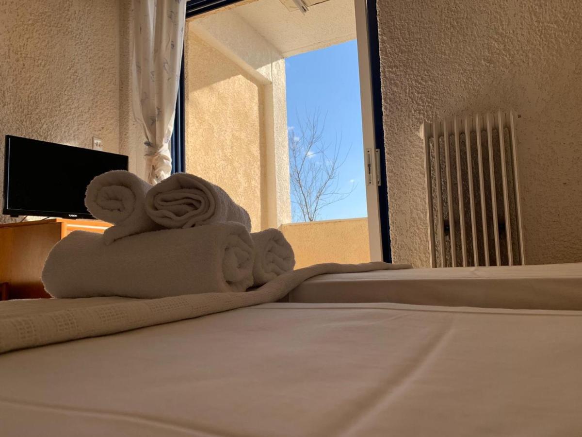 Sariza Spring Hotel Apikia  外观 照片