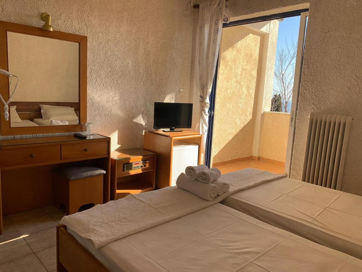 Sariza Spring Hotel Apikia  外观 照片